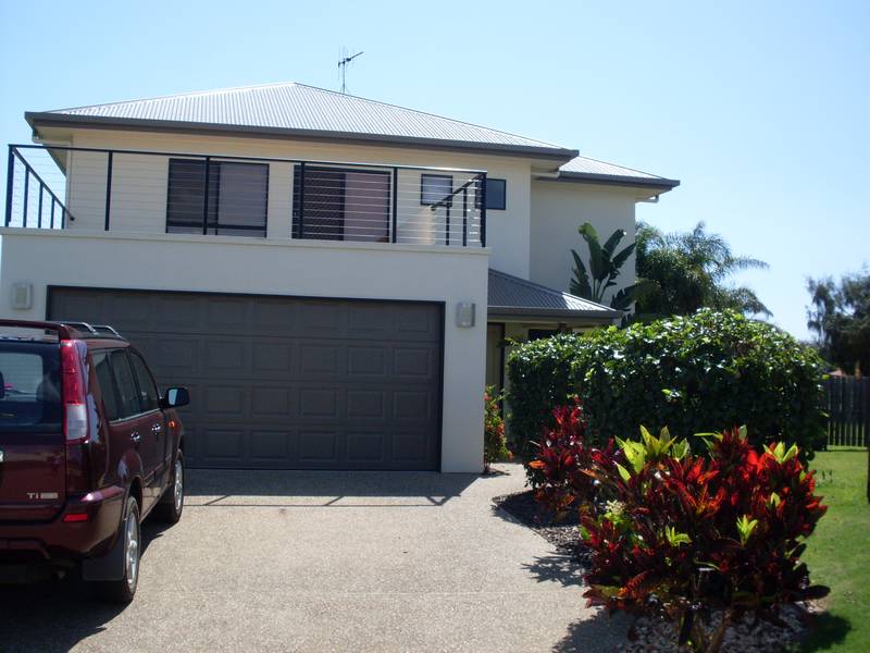 EXECUTIVE HOME Picture 1