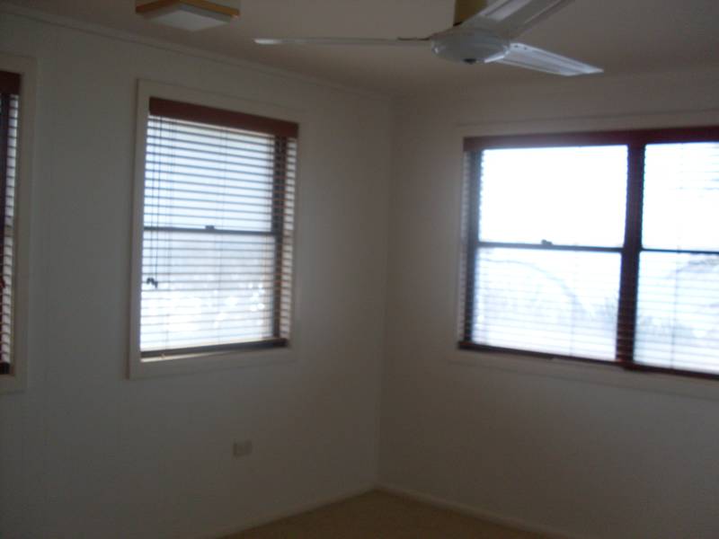 OCEANFRONT SPLENDOR Picture 3