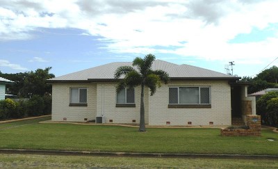 "ABSOLUTE CRACKER - BRICK HOME ON 1012m2" Picture
