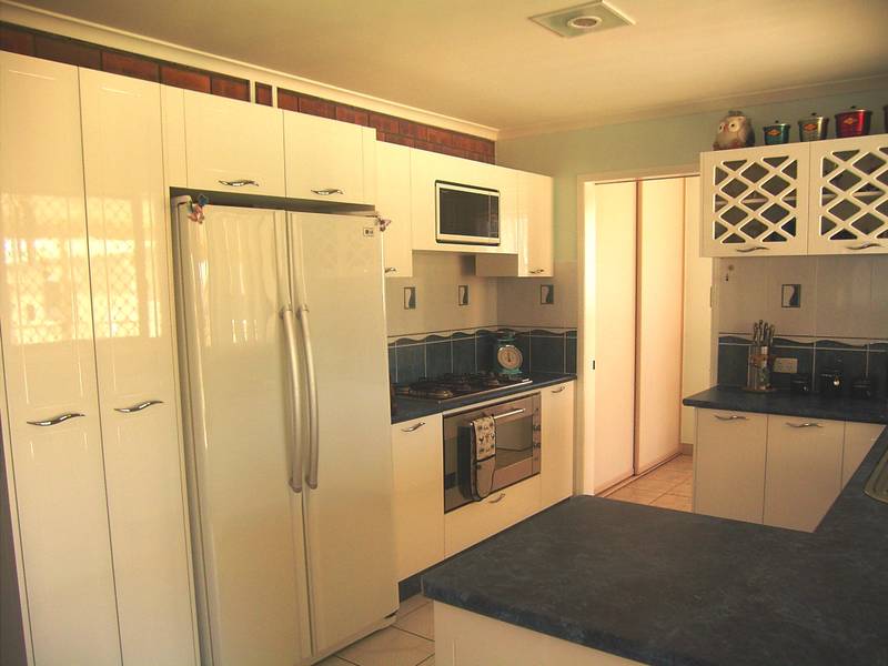 INNES PARK HOME WITH POOL!! Picture