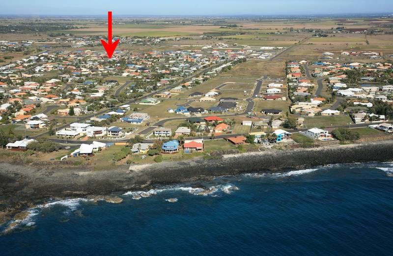 WALK TO EVERYWHERE, LUXURY AT THE BEACH Picture 2