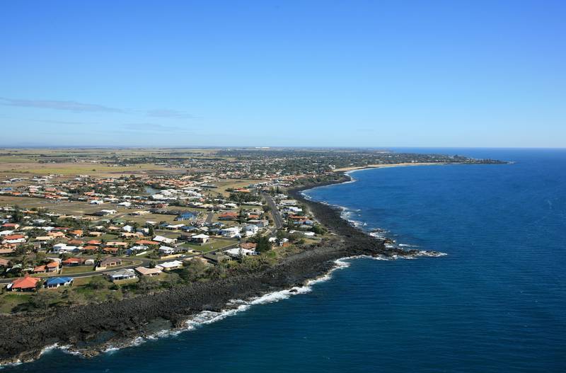 BRING US AN OFFER! Picture 2