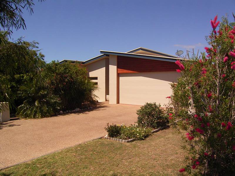 YOUR OASIS IS FOUND! Picture 1