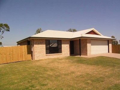 JUST MOVE IN! Picture