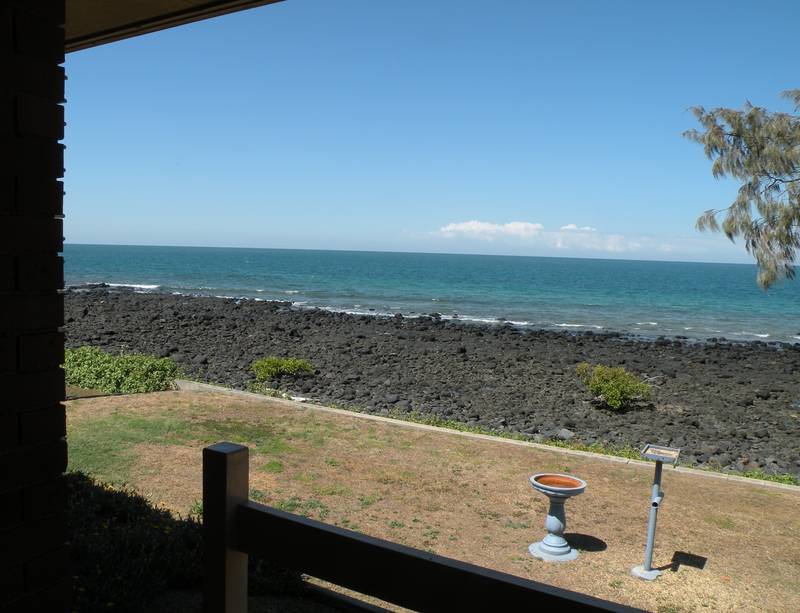 Looking for Absolute Ocean front? Picture 2