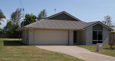 BRAND NEW MODERN HOME Picture