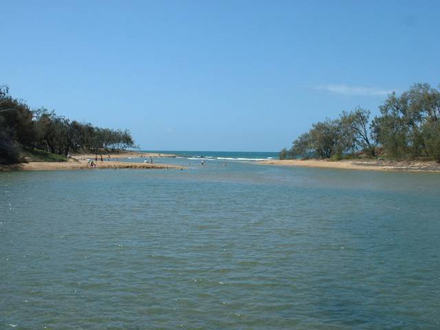 WALK TO PARADISE - SUBMIT OFFER'S Picture 3