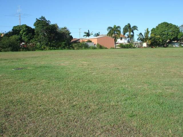 WALK TO PARADISE - SUBMIT OFFER'S Picture 2