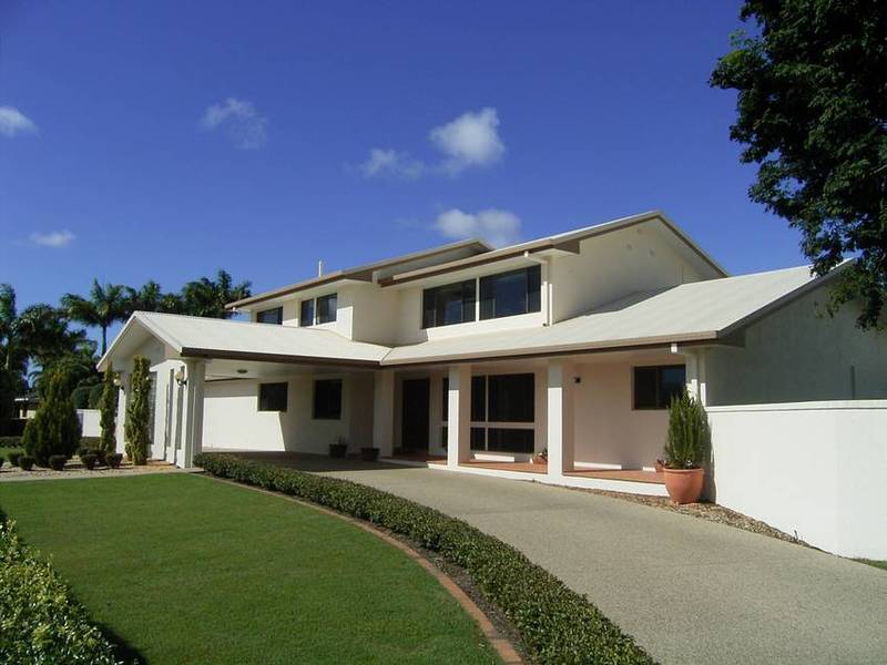 All Discerning Buyers, See and Be Captivated Picture 1