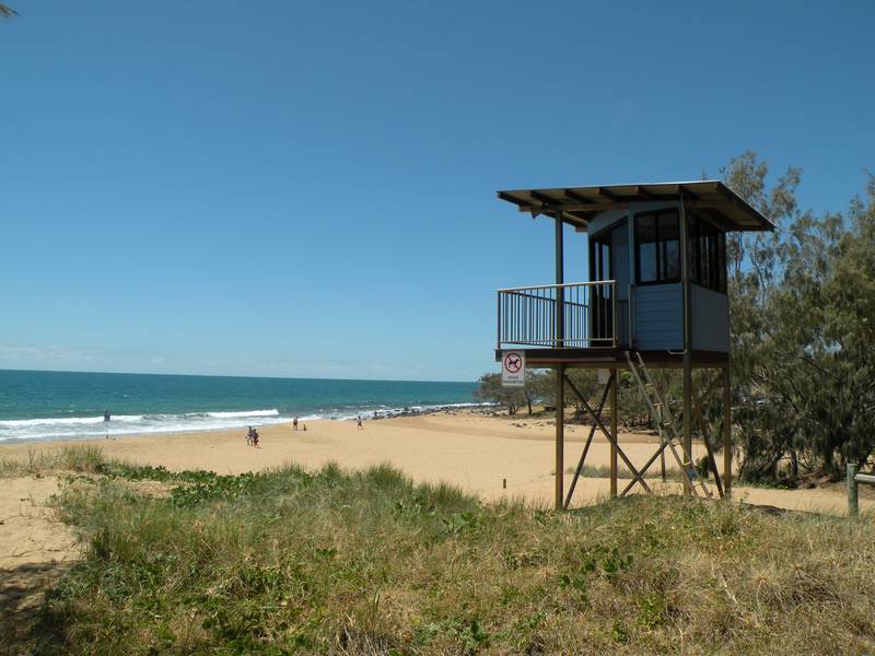 Stop at the Lifesaver's tower, Buy right there! Picture 1