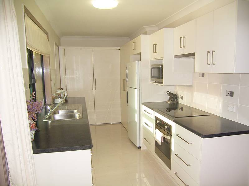 Hilltop Breezes and Ocean Glimpses, this is the Life! Picture 2