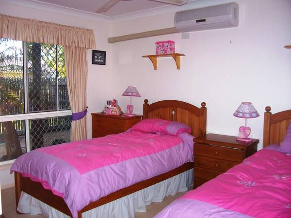 Central Bargara Beauty + Pool Picture 3