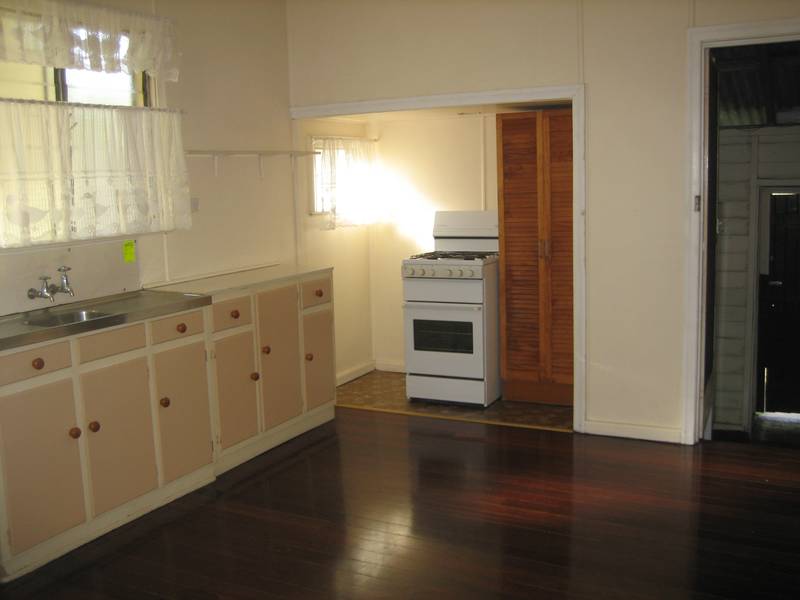 Older Style with Charm. Picture 3