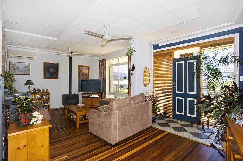 Magnificent views to Mt. Warning Picture 2