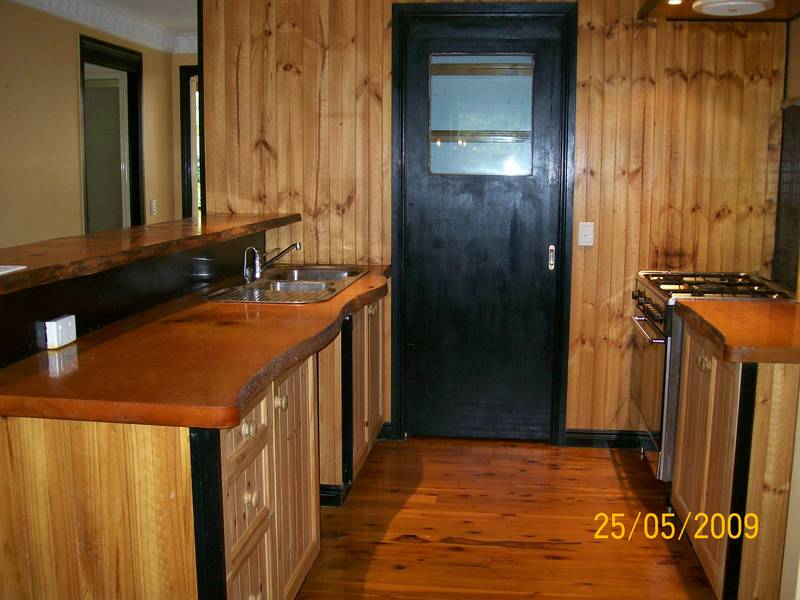 Country Home - Rural Location Picture 2