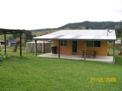 Rural Cottage Picture