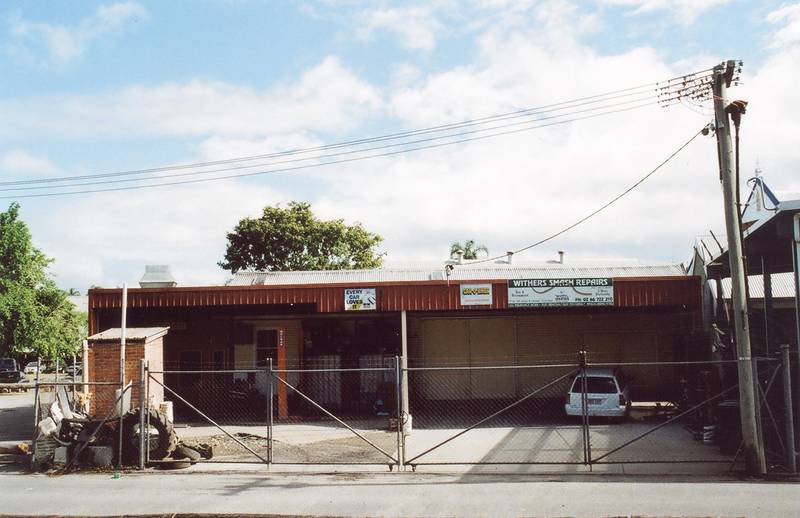 PRIME POSITION - BUSINESS CENTRE Picture 1