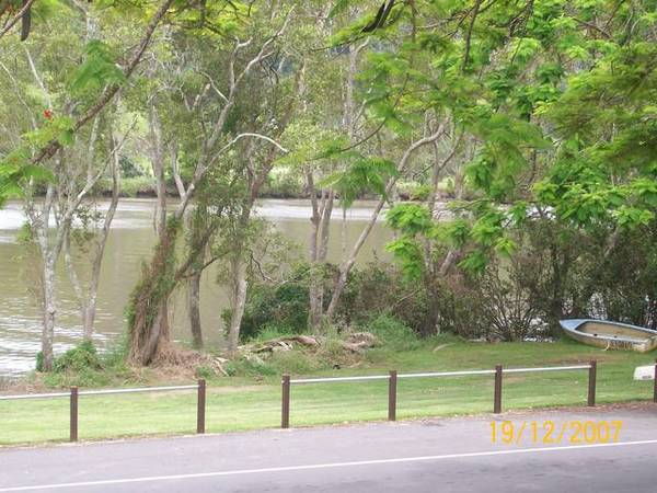 HANDY LOCATION Picture 3