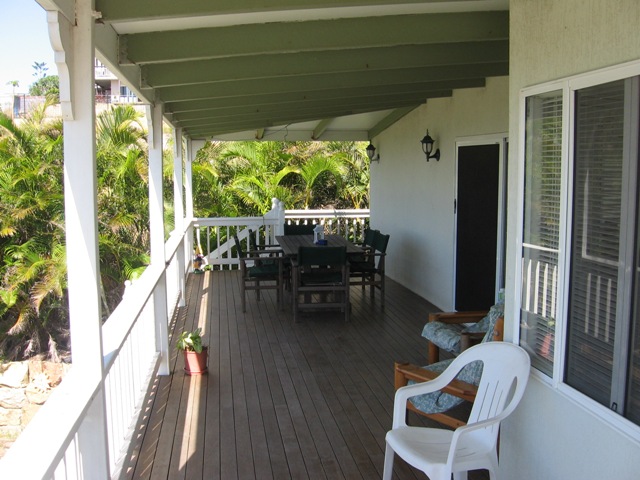 Walk To Beach And Town Centre - It's All About Location Picture 3