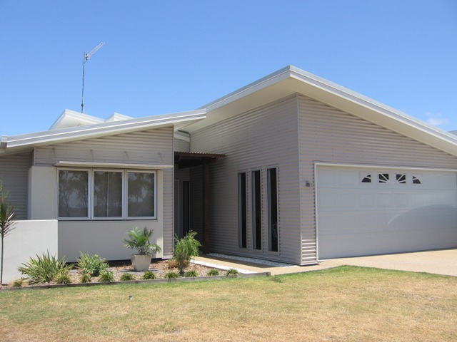 Elegance and Style in Seaspray Picture 1