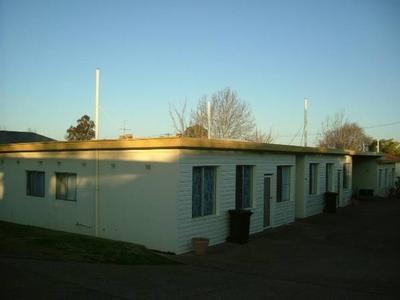 Close to CBD Picture Close to CBD Picture