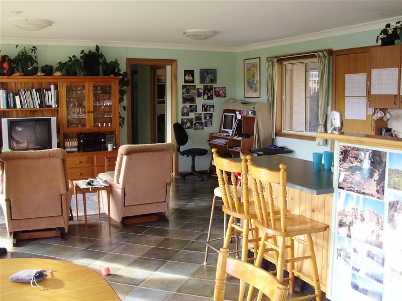 SOLAR PASSIVE ON ACREAGE Picture 2