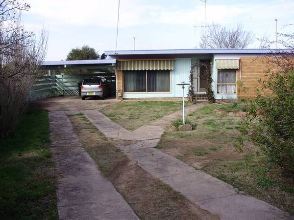 CLOSE TO HOSPITAL Picture 1