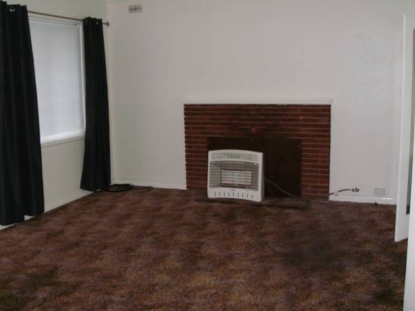 Opposite Bathurst High School Picture Opposite Bathurst High School Picture