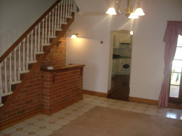 VICTORIAN BEAUTY Picture