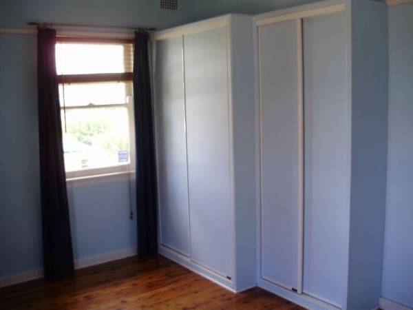 3 Bedrooms Picture 3 Bedrooms Picture