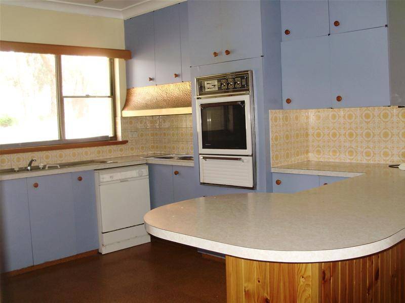 YOU WILL NOT BELIEVE THE VALUE Picture 2