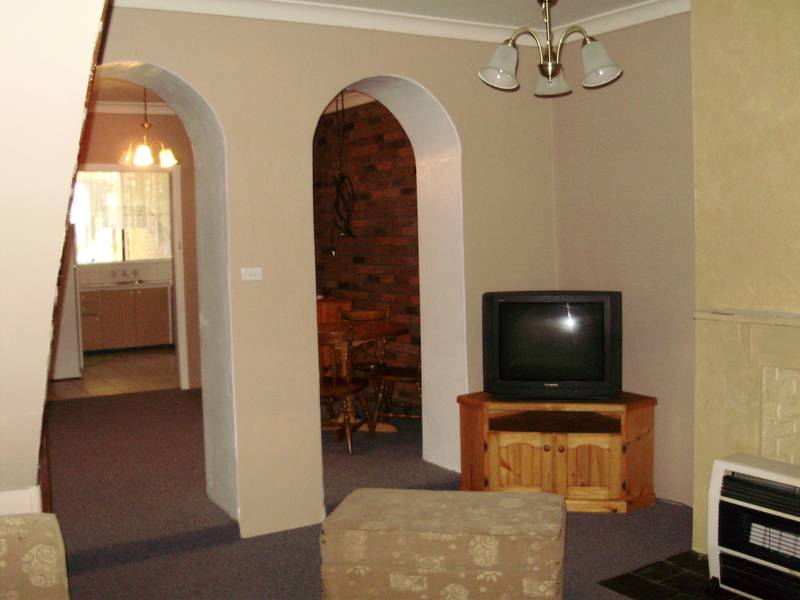 Quaint and Cosy Picture 2