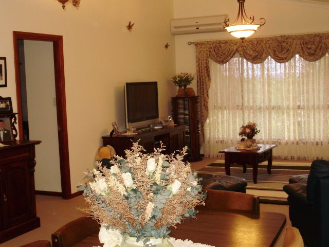 YOUR OWN PIECE OF PARADISE IN STYLE Picture 3