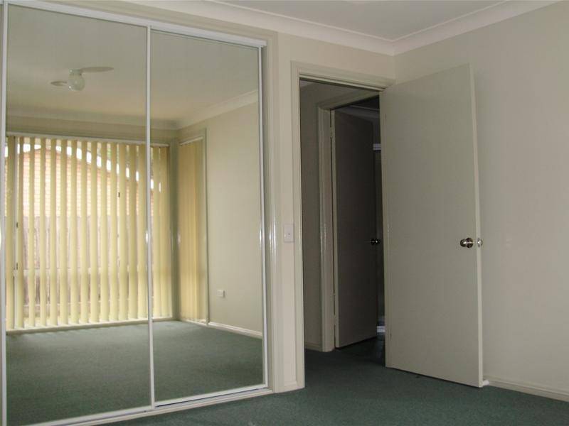 NOW REDUCED! MODERN & CENTRAL Picture 3