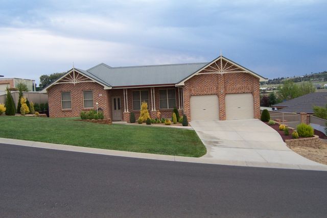 UNIQUE LAYOUT Picture 1