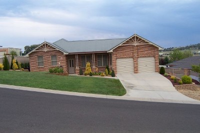 UNIQUE LAYOUT Picture UNIQUE LAYOUT Picture