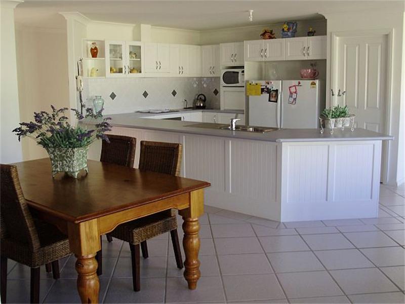 BEAUTIFUL PERTHVILLE Picture 2