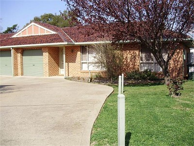 WALK TO TOWN Picture WALK TO TOWN Picture