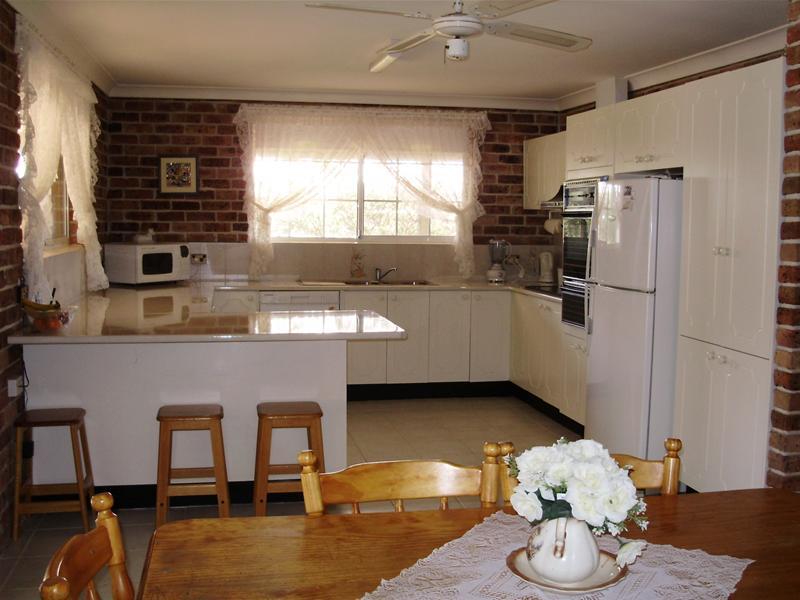 ALMOST AN ACRE, BUT WALK TO SCHOOL Picture 2