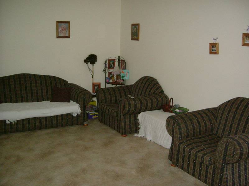 GOOD FAMILY HOME Picture 2