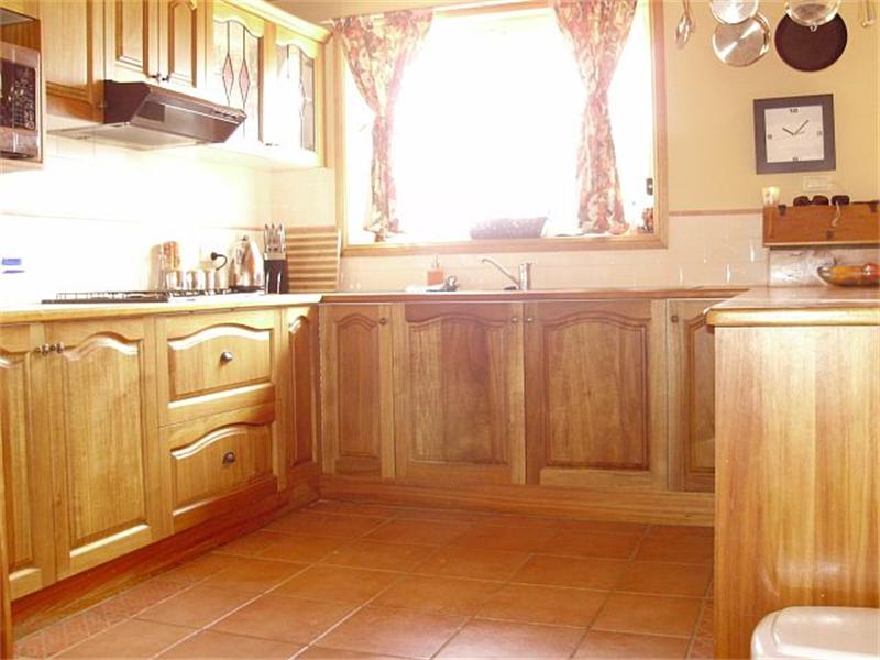 BEST OF BOTH WORLDS Picture 3