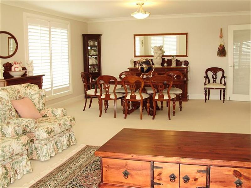 ONE OF THE FINEST IN TOWN Picture 3