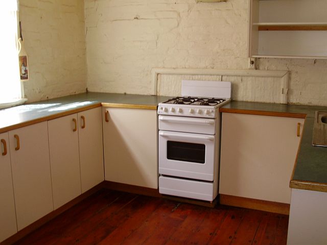 3 BEDDER, CLOSE TO C.B.D Picture 2