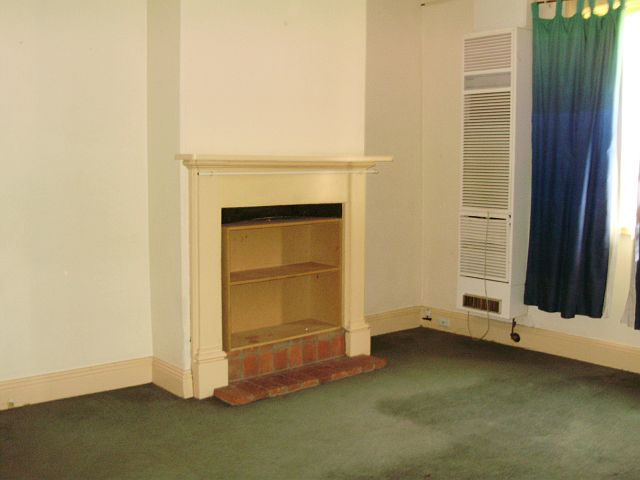 3 BEDDER, CLOSE TO C.B.D Picture 3