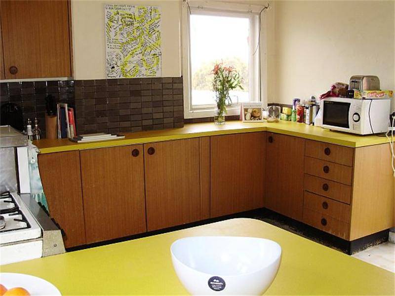 DISTINCTIVE PROFESSIONAL OFFICES AND MORE Picture 3