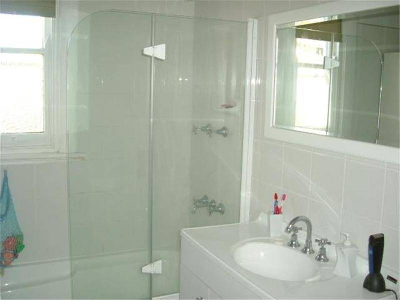 SOLID - WITH HEAPS OF CHARACTER Picture 2