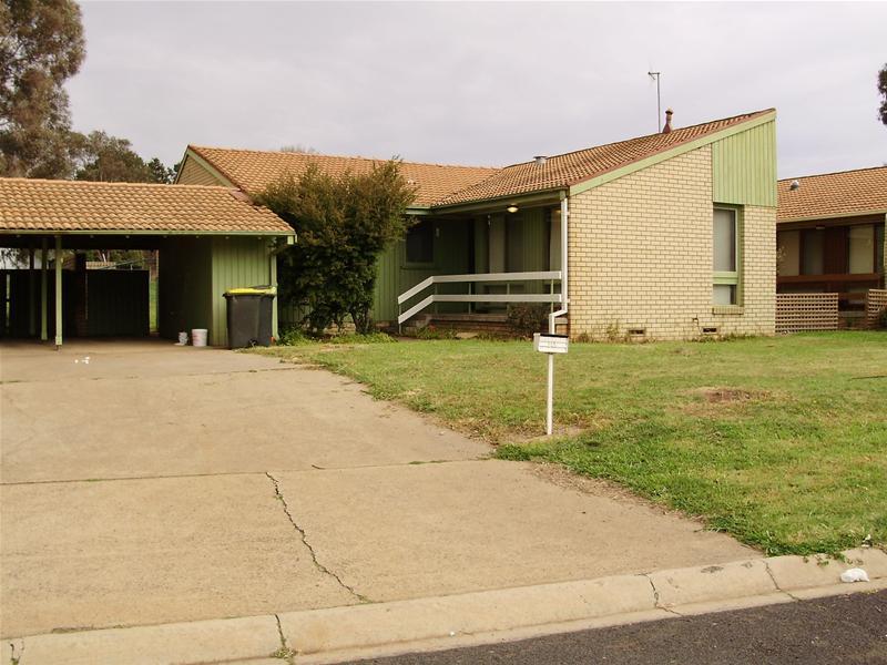 WELL WORTH A LOOK - NOW REDUCED! Picture 1