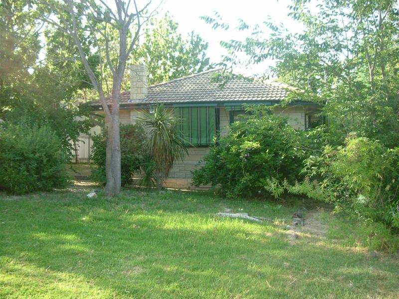 WELL WORTH A PHONE CALL Picture 1