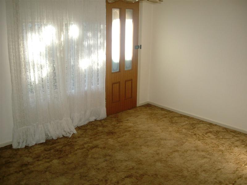 WELL WORTH A PHONE CALL Picture 3