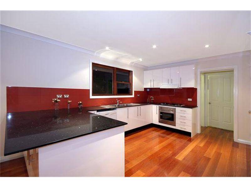 THE ELEGANCE OF WOOLSTONE HOUSE Picture 2